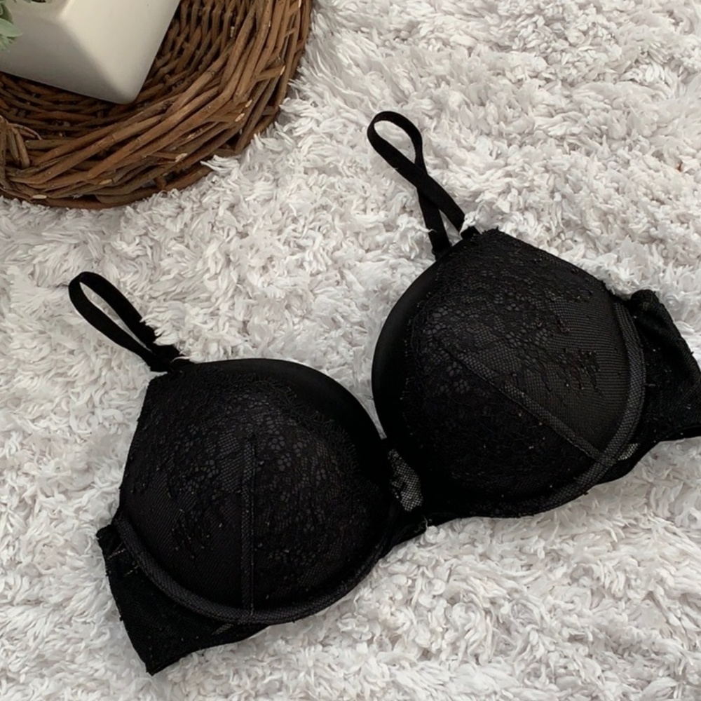 Victoria Secret Bombshell Push Up Bra